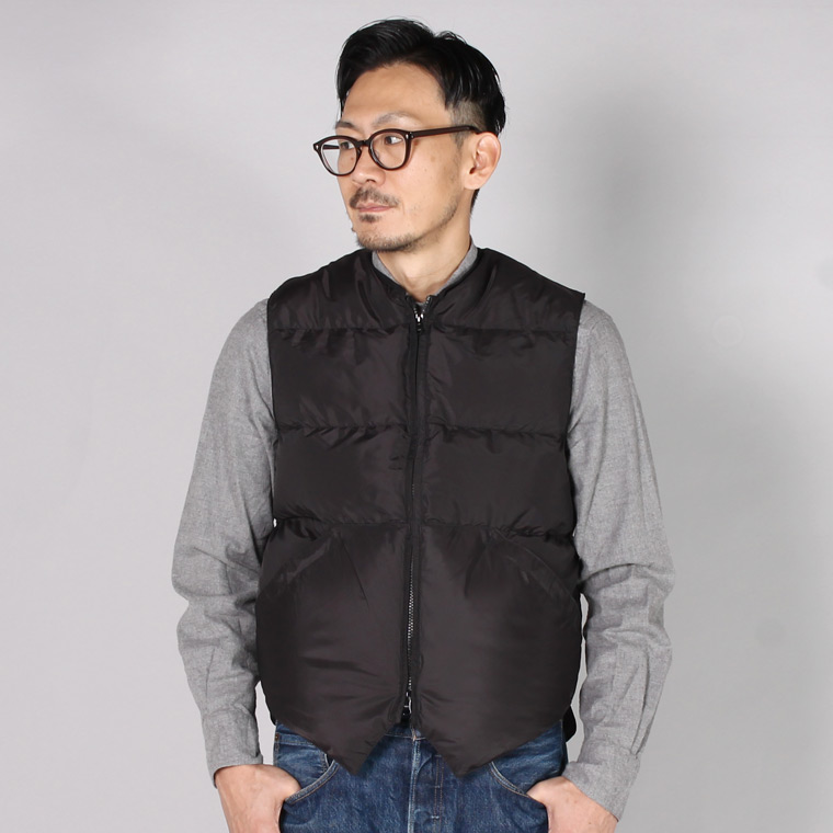 CRESCENT DOWN WORKS (クレセントダウンワークス) V-NECK NORTH BY NORTHWEST VEST STREAK/STREAK - BLACK/BLACK